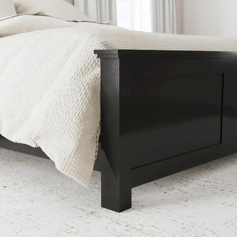 Oak Park Black Wood Queen Bed, Nightstand and Dresser by